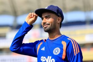 Manav Suthar का Test debut